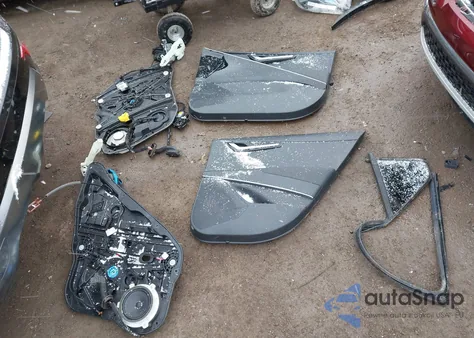 2025 Kia Niro Ex Touring z USA, uszkodzony, nr VIN KNDCR3LE7S5253690